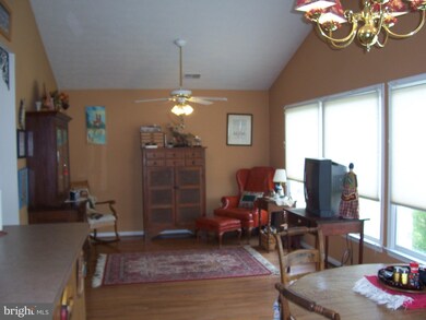 68 Logan Cir unit C2, Strasburg, VA 22657 - photo 4