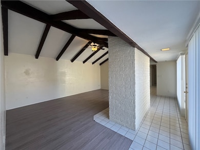 5002 Wingfoot Ln unit B, Corpus Christi, TX 78413 - photo 5