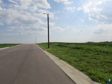 400 S Benjamin St, Humboldt, SD 57106 - photo 4