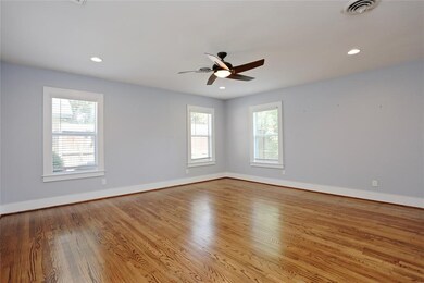 1036 W Gardner St, Houston, TX 77009 - photo 4