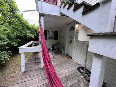 437 Baird St, Morgantown, WV 26505 - photo 4