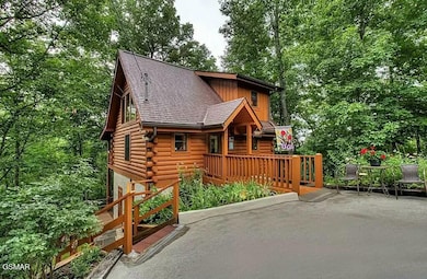 2869 Valley Springs Way, Sevierville, TN 37862 - photo 2