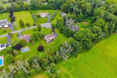 156 Indian Spring Dr, Stroudsburg, PA 18360 - photo 4