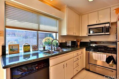 Love to cook? Features a 6 burner gas stove plus b