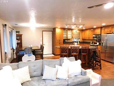 Living Room/Dining Room