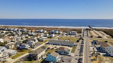 Easy Walk to Beach, Pier & Shops