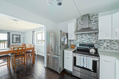 Captain Cove's Condominiums unit 1012, Quincy, MA 02169 - photo 2