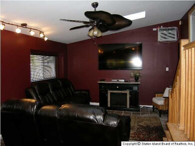 57 Melrose Ave, Staten Island, NY 10301 - photo 3