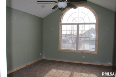 1638 W 67th St, Davenport, IA 52806 - photo 6