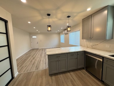 7149 Apperson St unit 2, Los Angeles, CA 91042 - photo 3