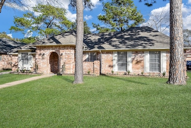 8134 Ivan Reid Dr, Houston, TX 77040 - photo 2