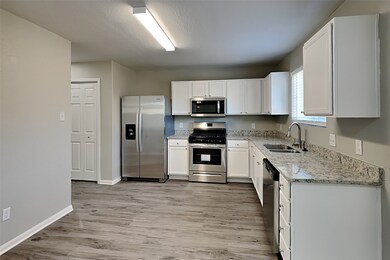 16738 N Rail Dr, Conroe, TX 77385 - photo 4