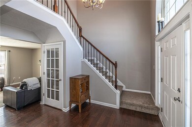 Entry way, door to basement 