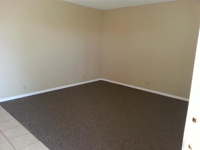 591 El Centro Ave unit 3, El Centro, CA 92243 - photo 4