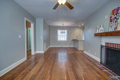 Looking into dining room...