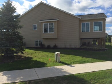 2555 McBrayer NEW SIDE pic