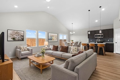 208 Lead Creek Dr, Fort Worth, TX 76131 - photo 2