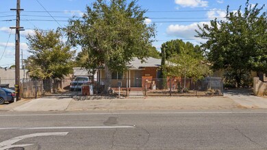 37940 10th St E, Palmdale, CA 93550 - photo 4