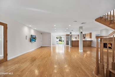 4539MammothAve 5
