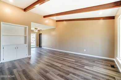 2126 N Metcalf (7)