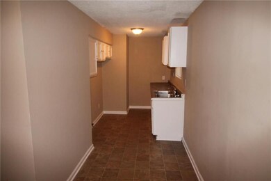 3319 E Gregory Blvd, Kansas City, MO 64132 - photo 4