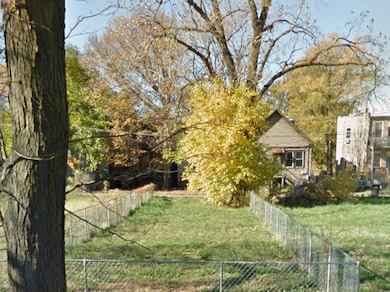 5720 S Carpenter St, Chicago, IL 60621 - photo 2