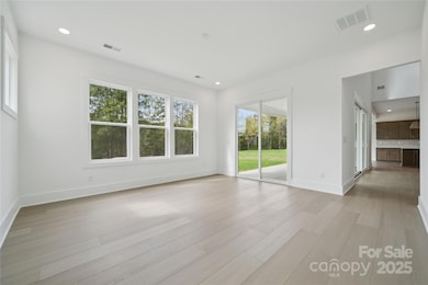 5104 Mint Harbor Way unit 406, Charlotte, NC 28269 - photo 7