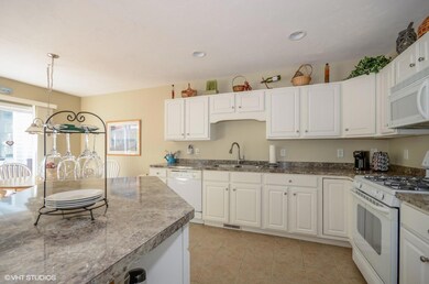 14 Hollyhock Knoll Ct unit 123, Buzzards Bay, MA 02532 - photo 7