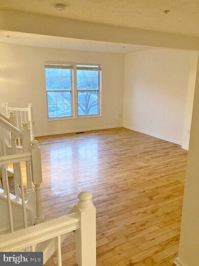 8513 Pine Meadows Dr, Odenton, MD 21113 - photo 2