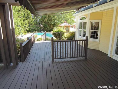 Deck.