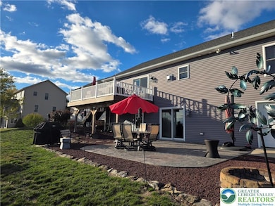 3393 Crestview Ln, Walnutport, PA 18088 - photo 7