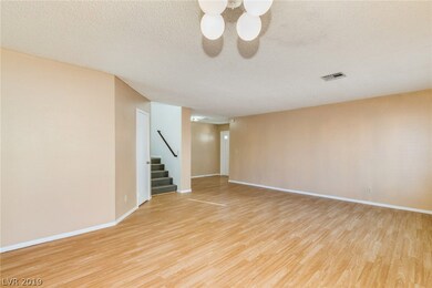 3136 Ocean View Dr, Las Vegas, NV 89117 - photo 5