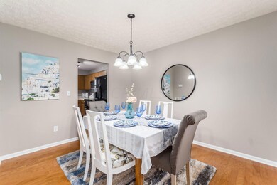 2998 Fenwood Dr, Columbus, OH 43232 - photo 3