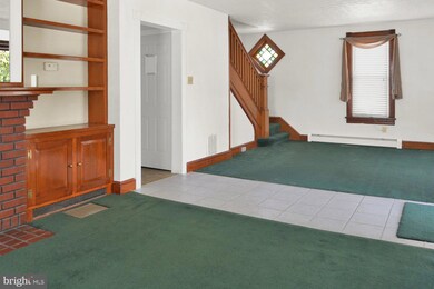 454 Wayne Ave, Chambersburg, PA 17201 - photo 5