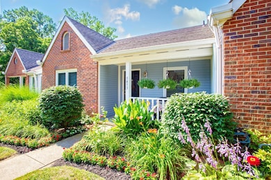 5453 Hanover Cir, Cincinnati, OH 45230 - photo 2