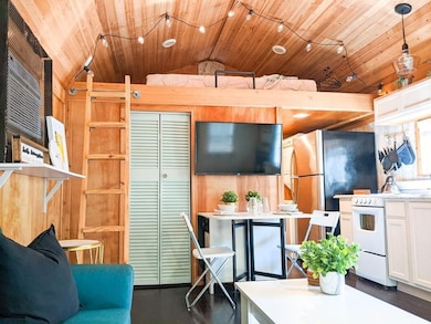 468 Onalaska Dr E, Onalaska, TX 77360 - photo 3