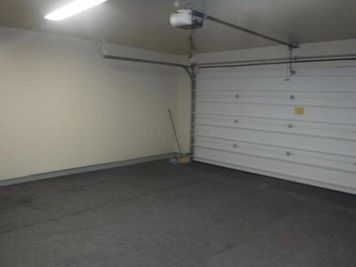 2910 Falcon Bridge Dr, Columbus, OH 43232 - photo 4