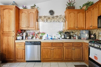 42918 Fanchon Ave, Lancaster, CA 93536 - photo 6