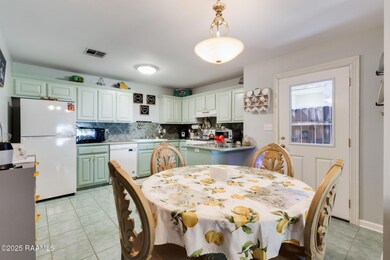 4-web-or-mls-118 Woodoak Cir-3