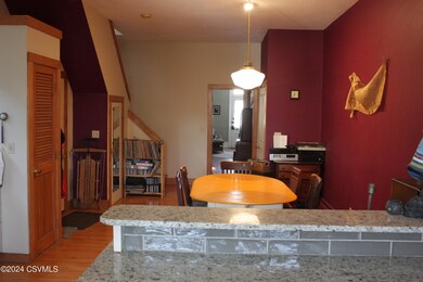 127 N 4th St, Lewisburg, PA 17837 - photo 4