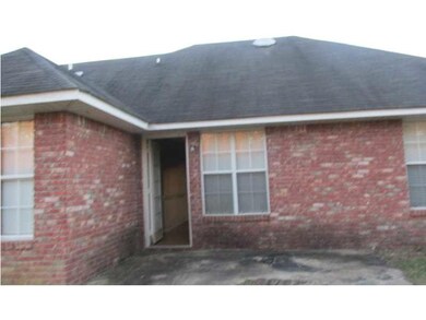 1122 Bullrun Dr, Byram, MS 39272 - photo 2