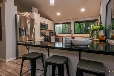 7520 SW 10th Ave, Topeka, KS 66615 - photo 5