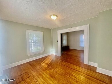 106 W High St, Milford, PA 18337 - photo 5