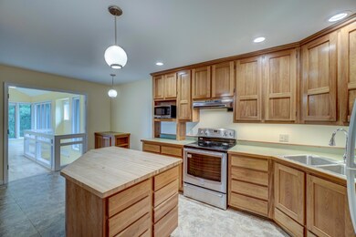 619 Grand View Hts Cherry.jpg