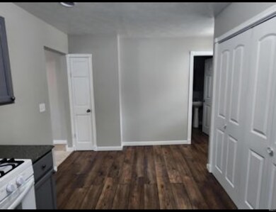 915 S 8th St unit 2, Goshen, IN 46526 - photo 6