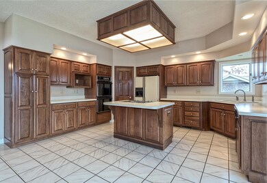 213 Toweka Circle (7 of 40)