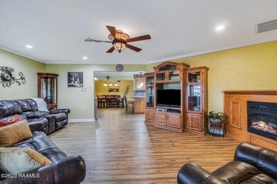 1617 Grey Fox Hwy-11