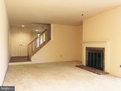 517 Foxwood Ln, Paoli, PA 19301 - photo 4