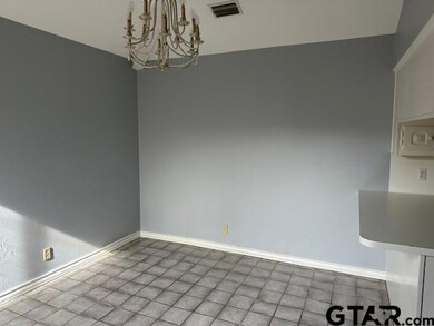 209 Heritage Cir, Tyler, TX 75703 - photo 6