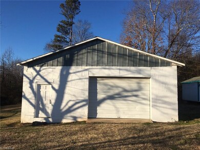 1508 Burney Rd, Asheboro, NC 27205 - photo 5